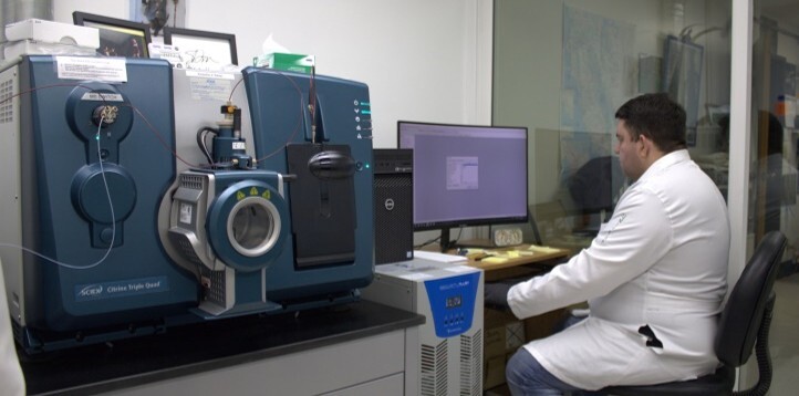 Paulo in lab Paulo in lab